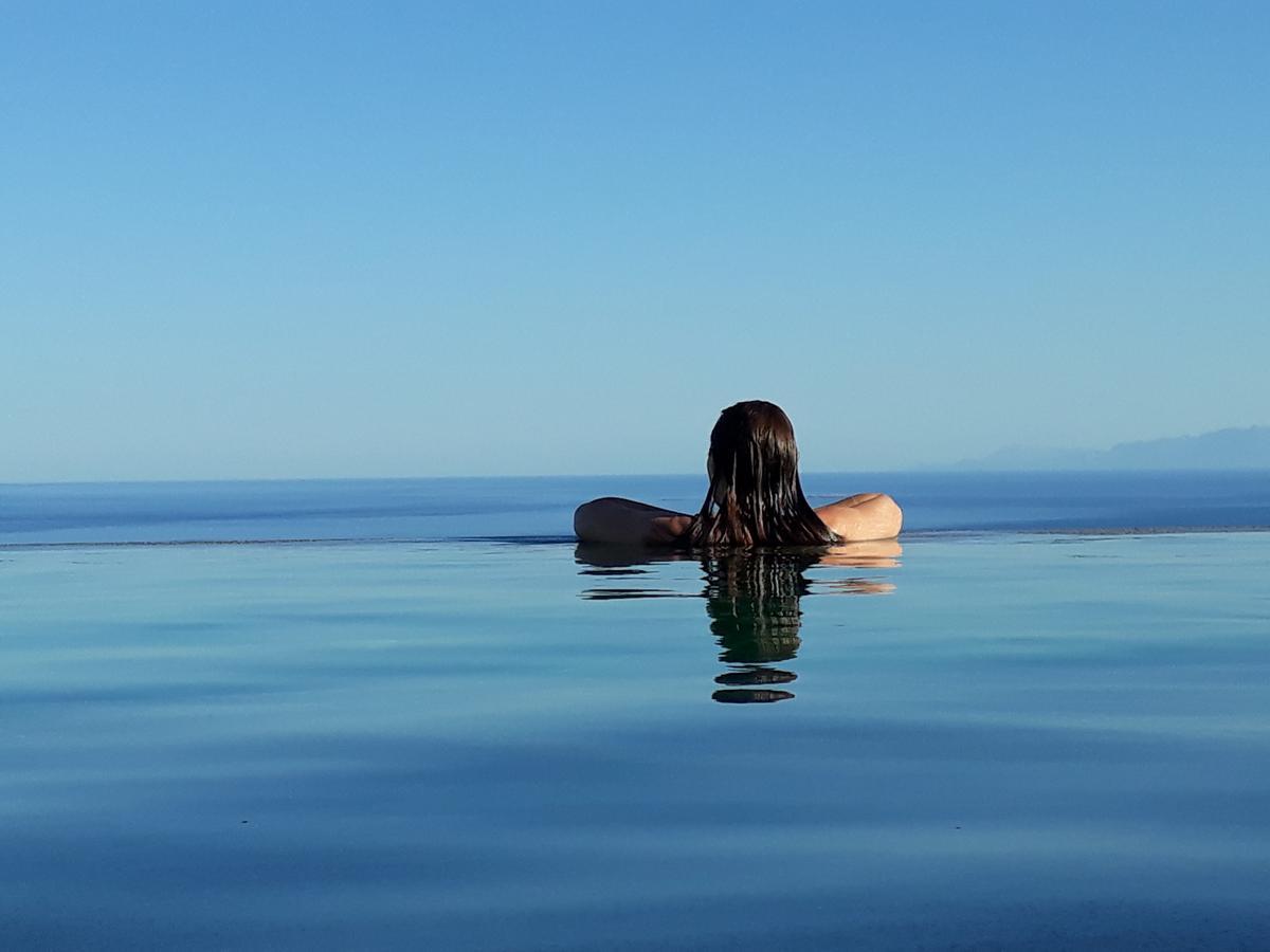 The Infinity 180 Luxury Suites Μηλιά Εξωτερικό φωτογραφία